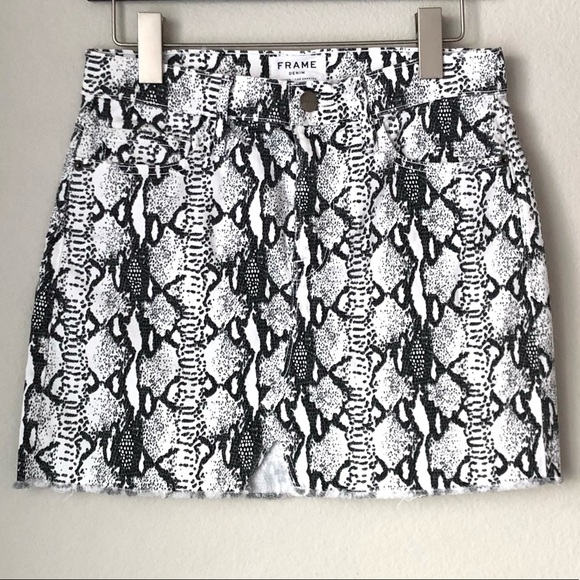 \Frame\• Le Mini Skirt in Gris Multi - Picture 2 of 15